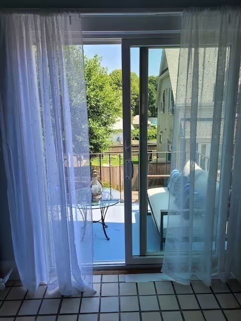 357 Lafayette St # 2