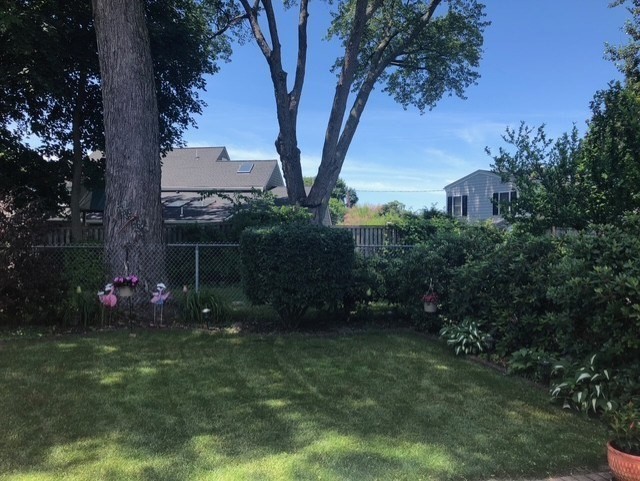 16-18 Pondview Rd