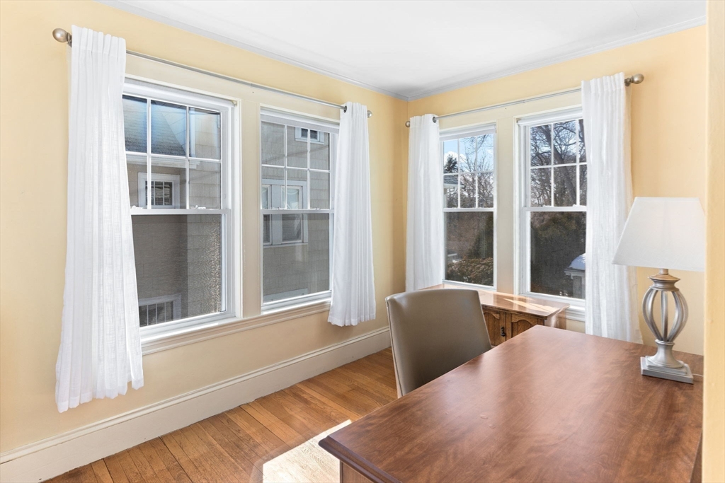 16-18 Pondview Rd