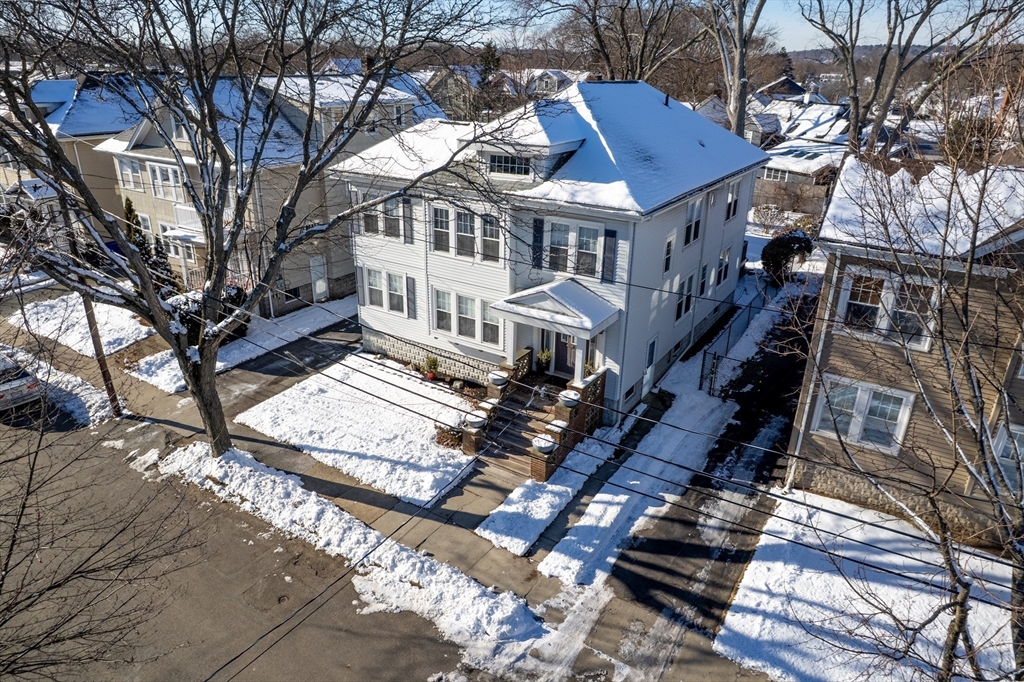 16-18 Pondview Rd