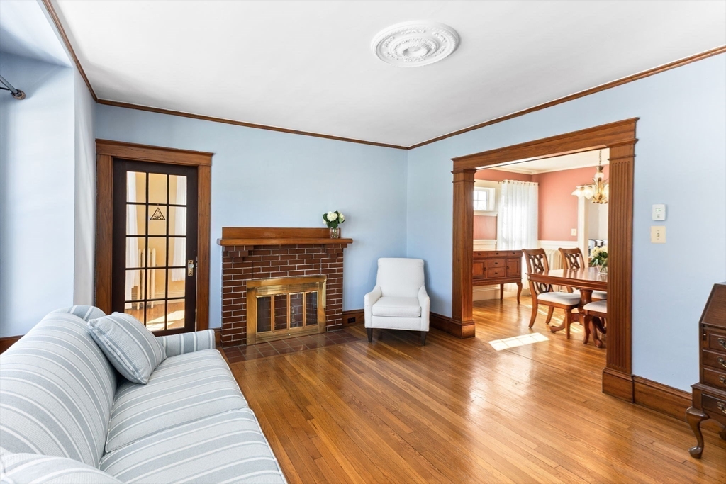 16-18 Pondview Rd