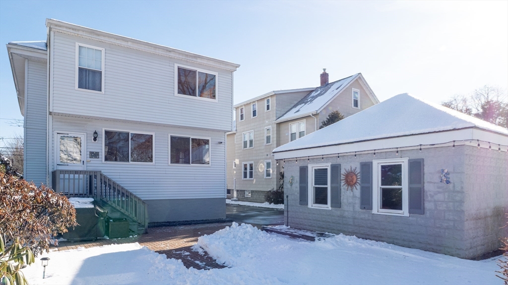 16-18 Pondview Rd