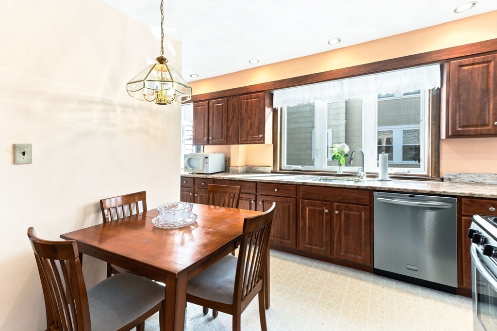16-18 Pondview Rd