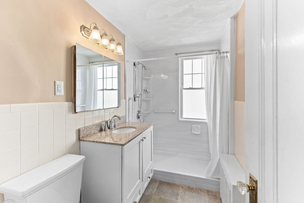 16-18 Pondview Rd