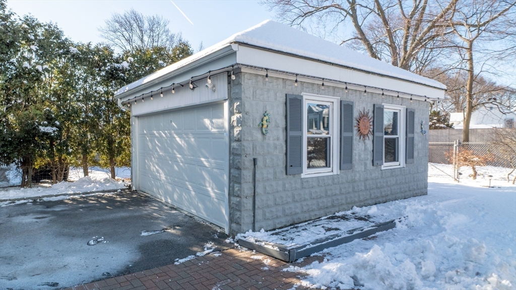 16-18 Pondview Rd