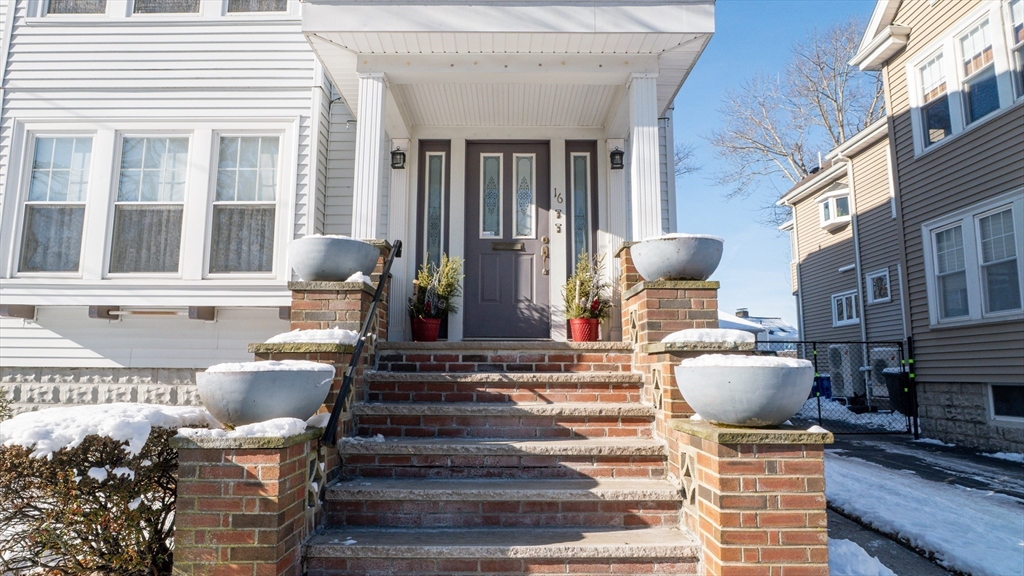16-18 Pondview Rd