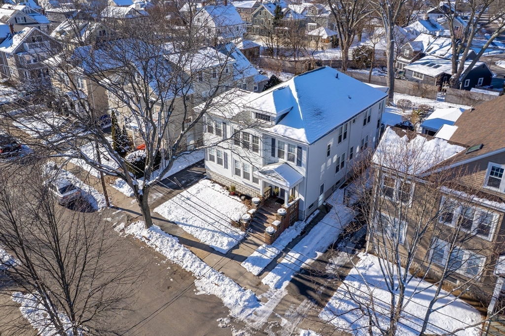 16-18 Pondview Rd
