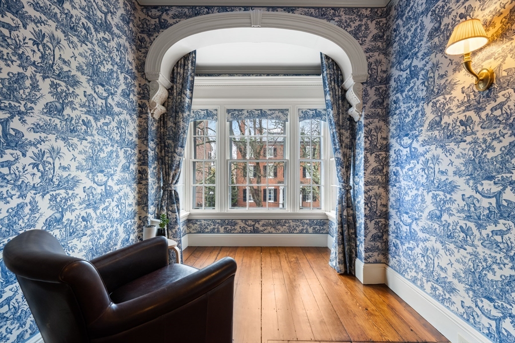 40 Chestnut St