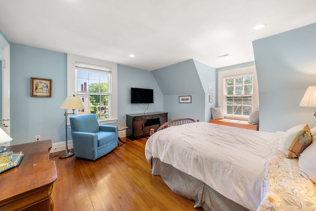 7 Hamilton St # 3