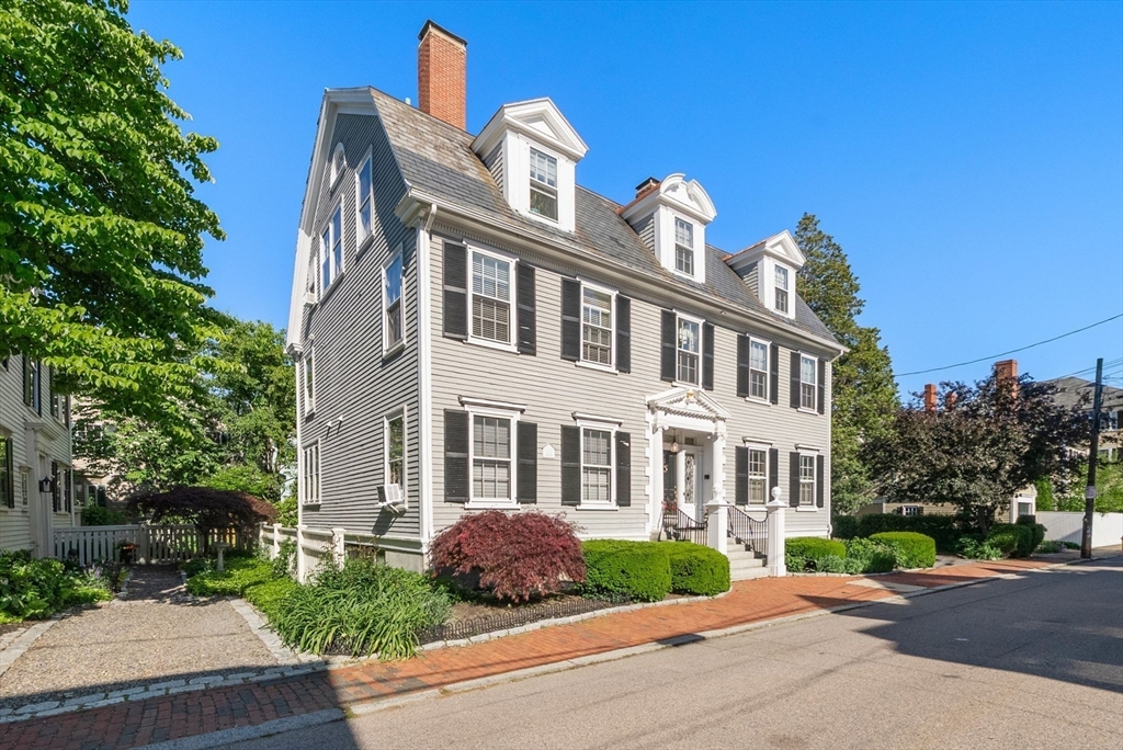 7 Hamilton St # 3