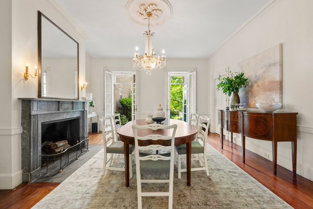 33 Chestnut St