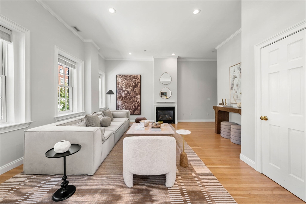 141 Washington St # 3