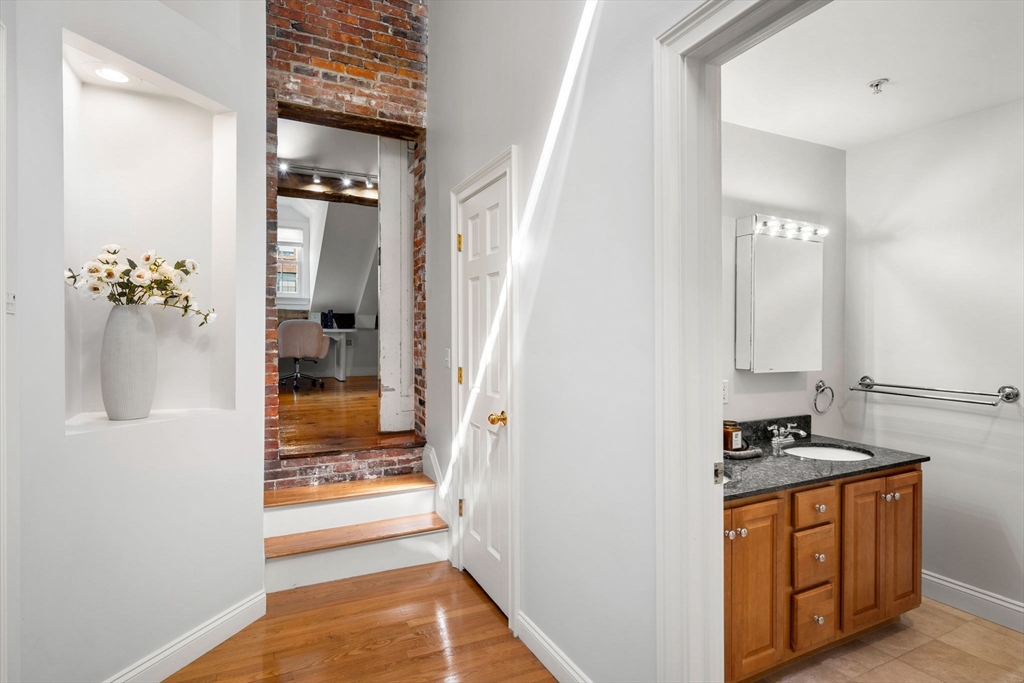 141 Washington St # 3