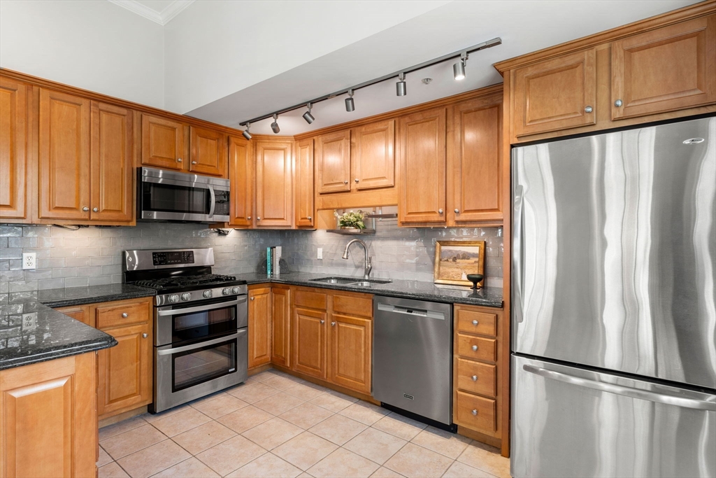 141 Washington St # 3