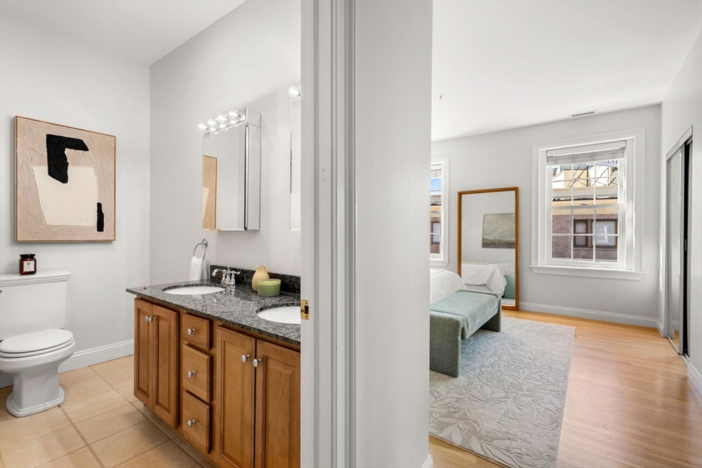 141 Washington St # 3