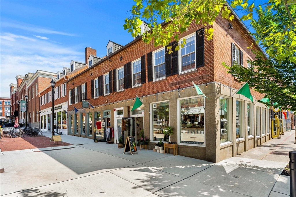 141 Washington St # 3