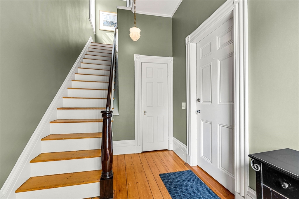 24 Chestnut St # 2