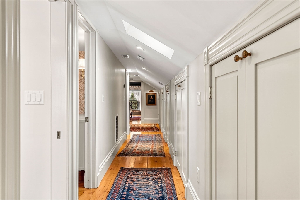 24 Chestnut St # 2