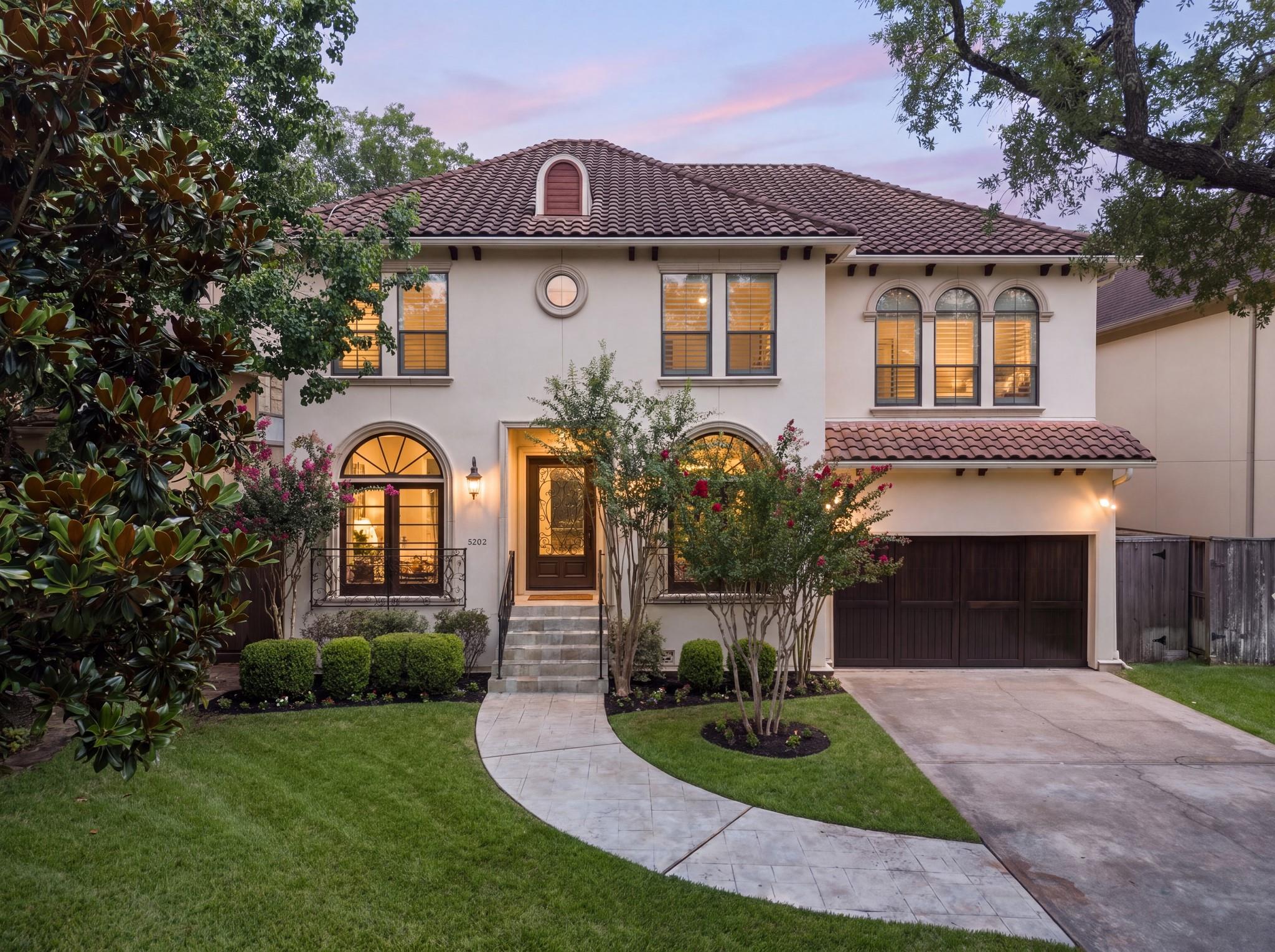 5202 Patrick Henry Street