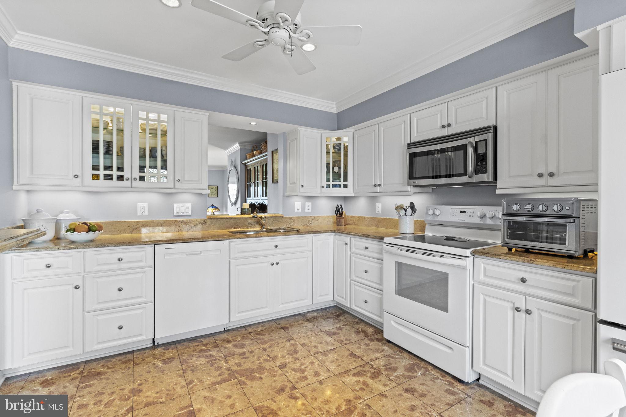 2156 CHESAPEAKE HARBOUR DRIVE