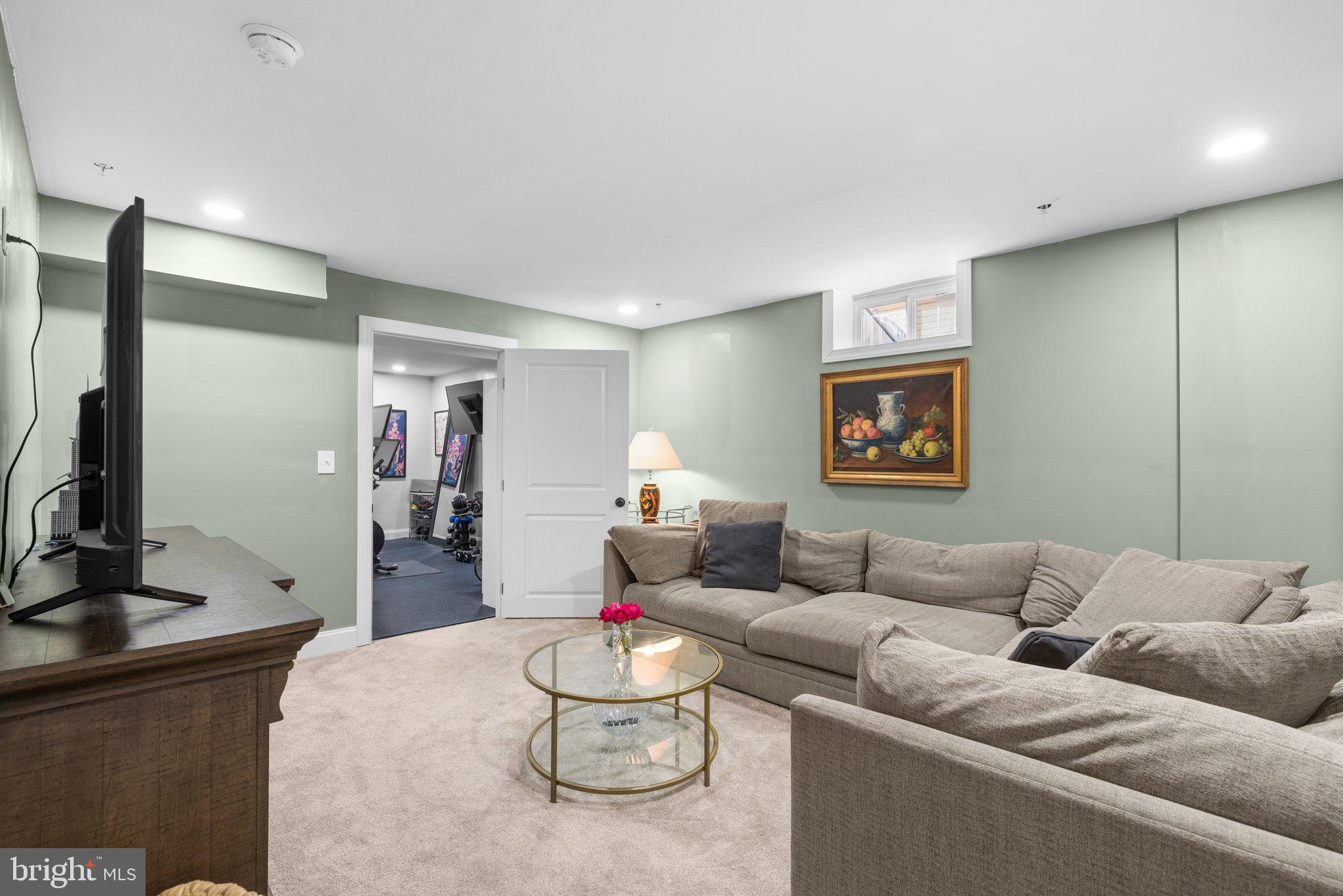 823 CHESTNUT TREE DRIVE