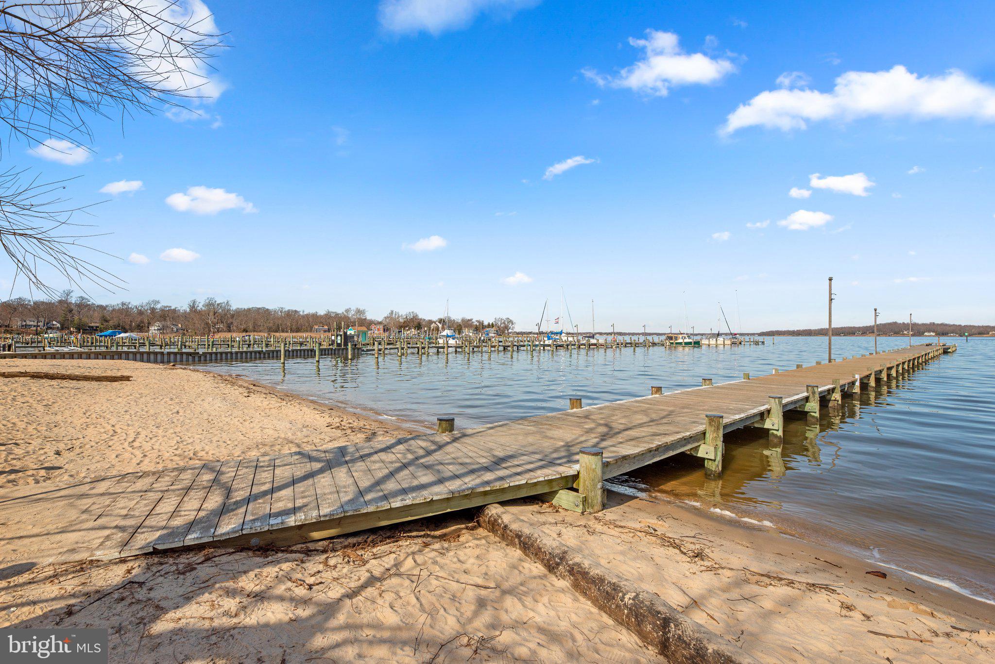 823 CHESTNUT TREE DRIVE