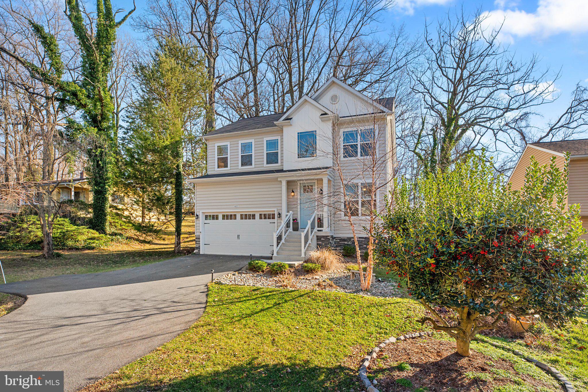 823 CHESTNUT TREE DRIVE