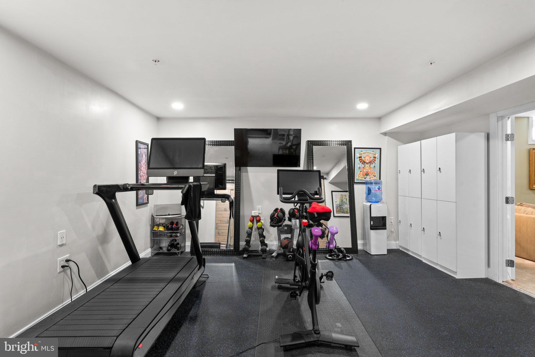 823 CHESTNUT TREE DRIVE