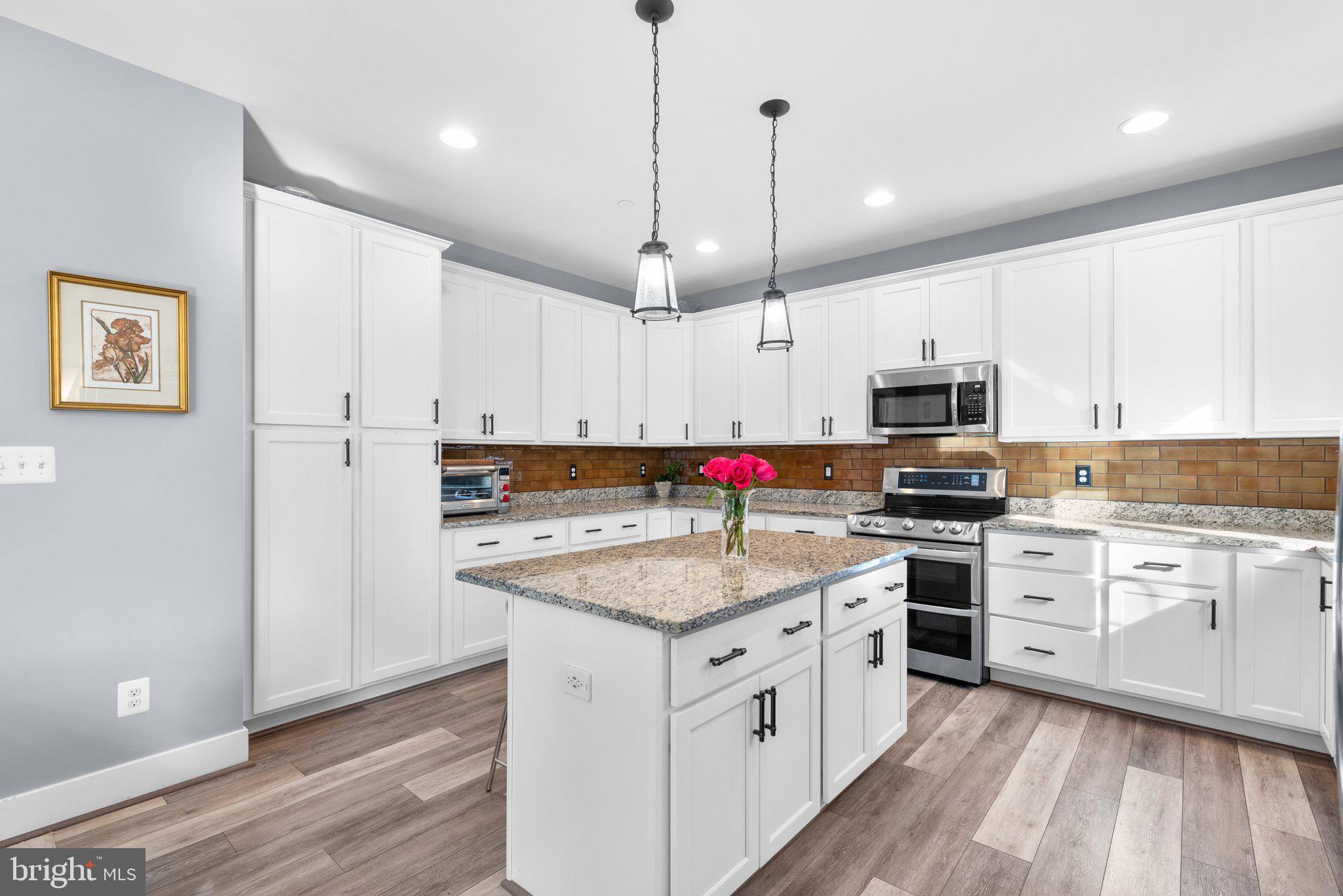 823 CHESTNUT TREE DRIVE