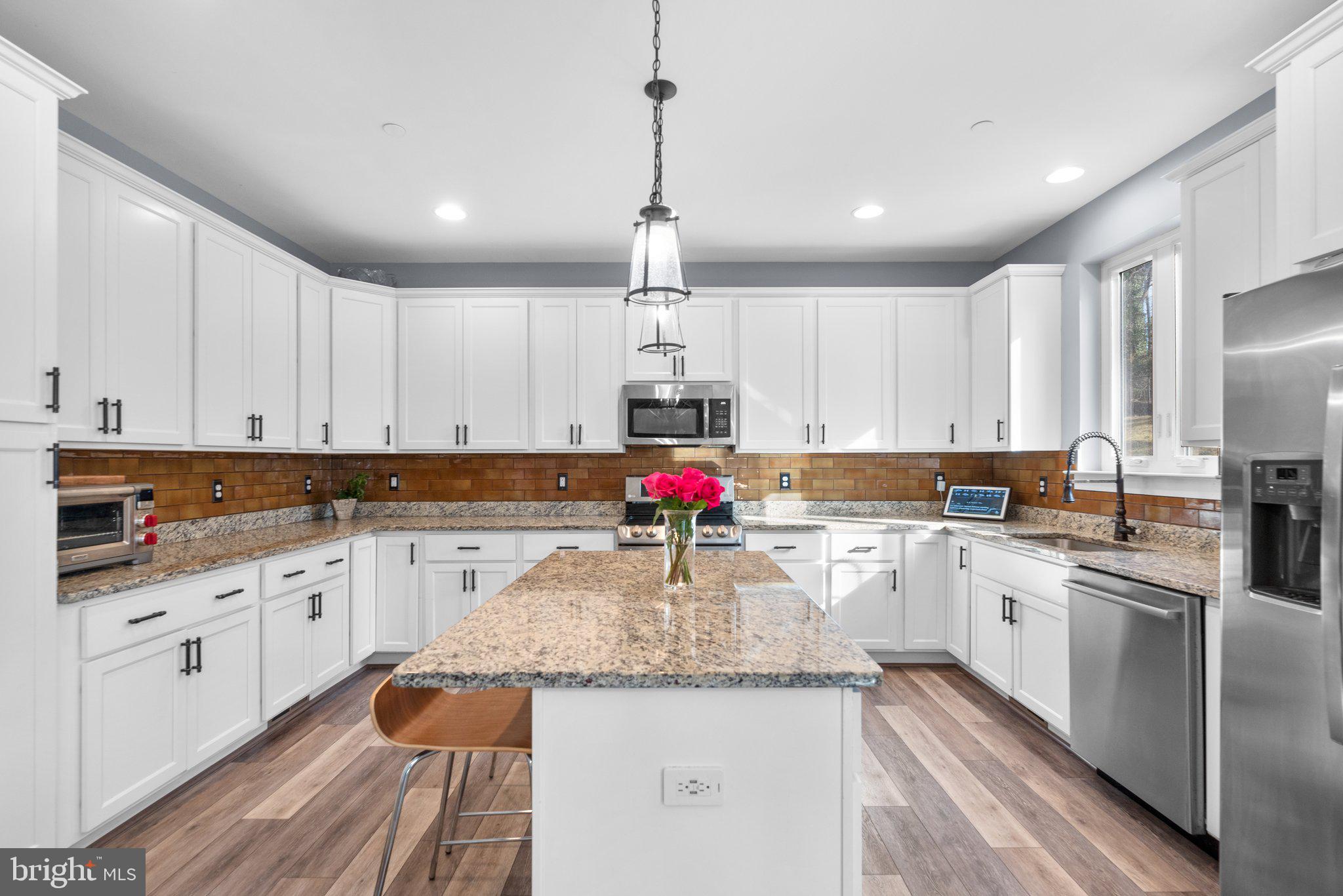 823 CHESTNUT TREE DRIVE