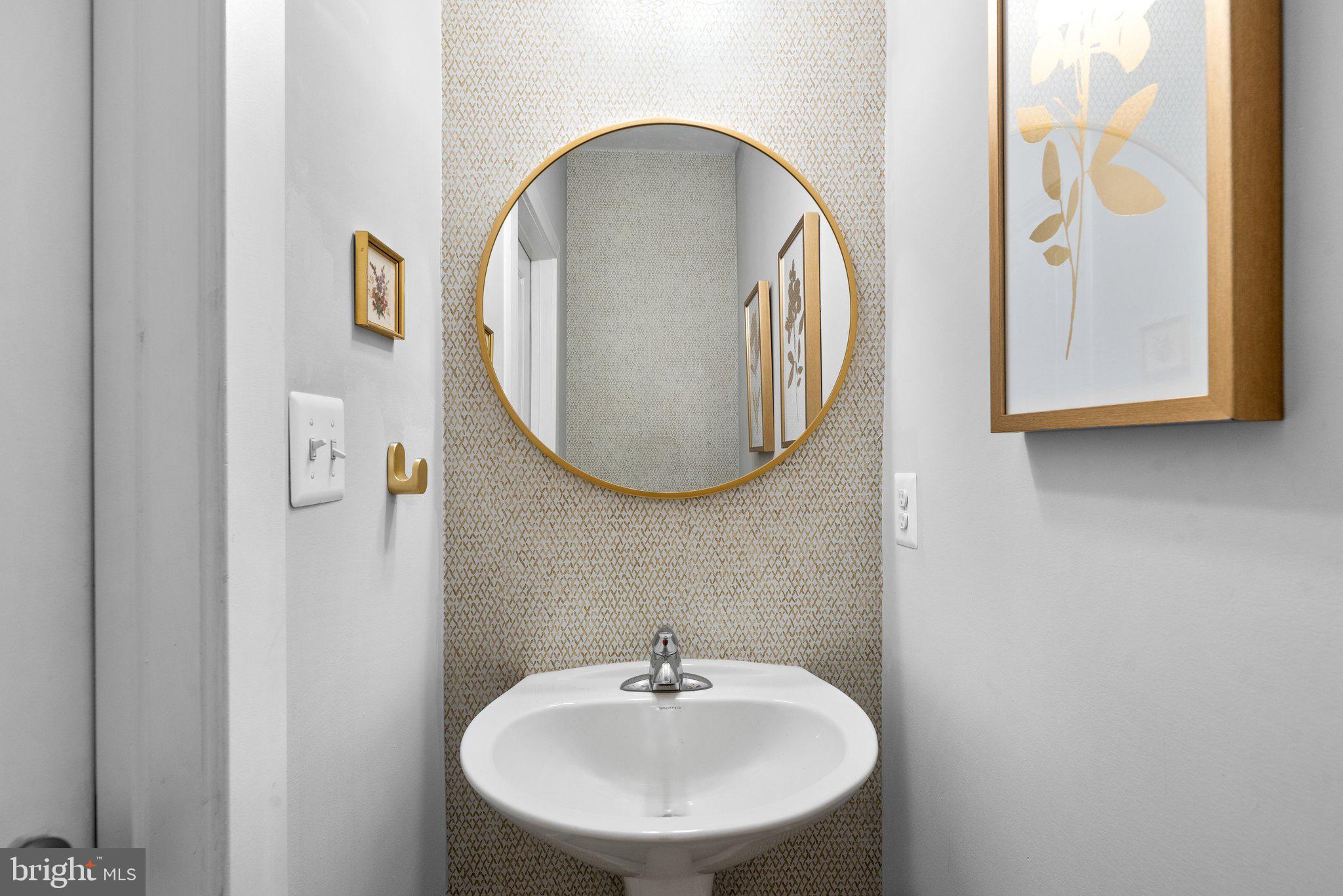 823 CHESTNUT TREE DRIVE