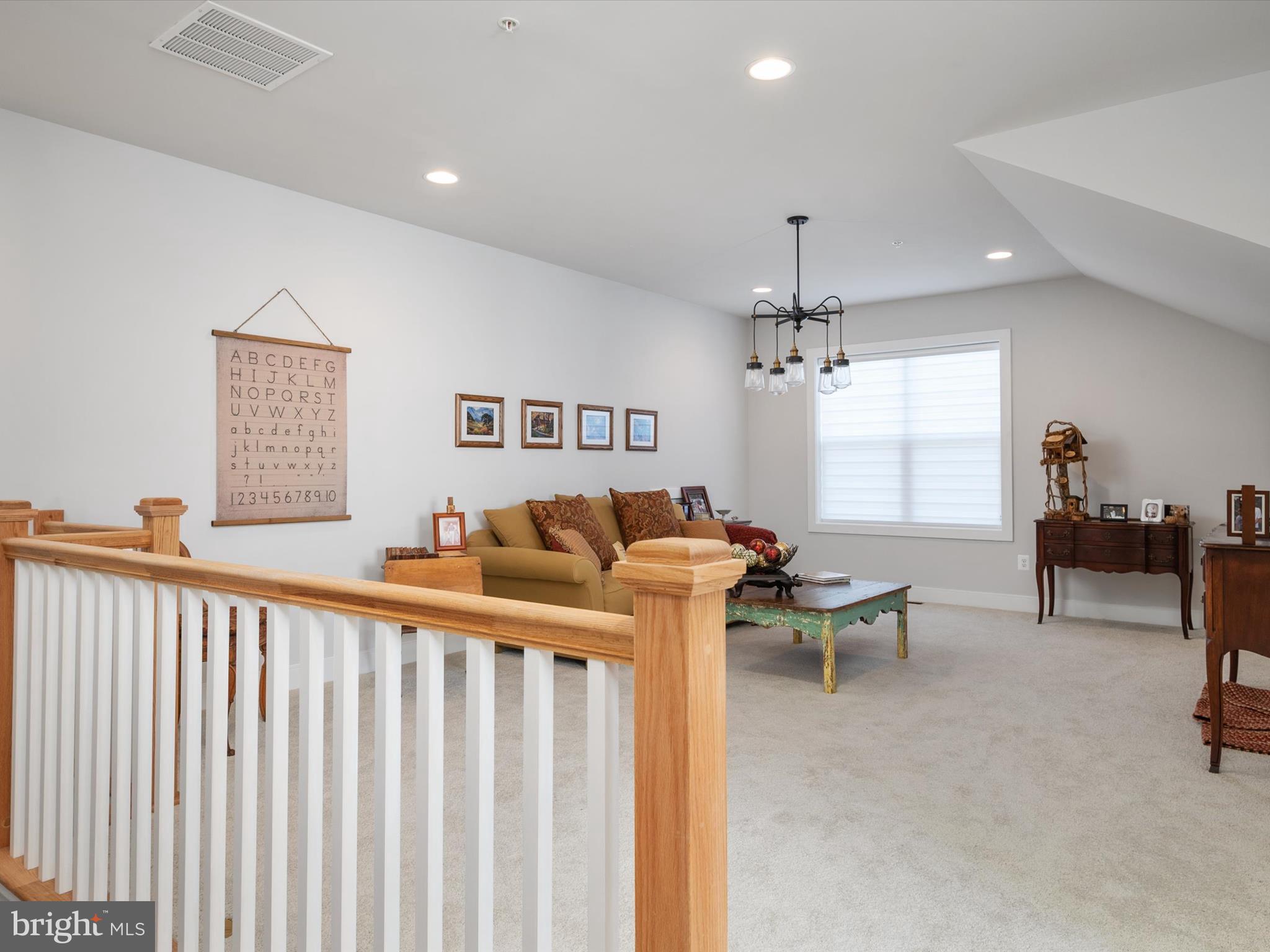 4017 CURLED DOCK LANE