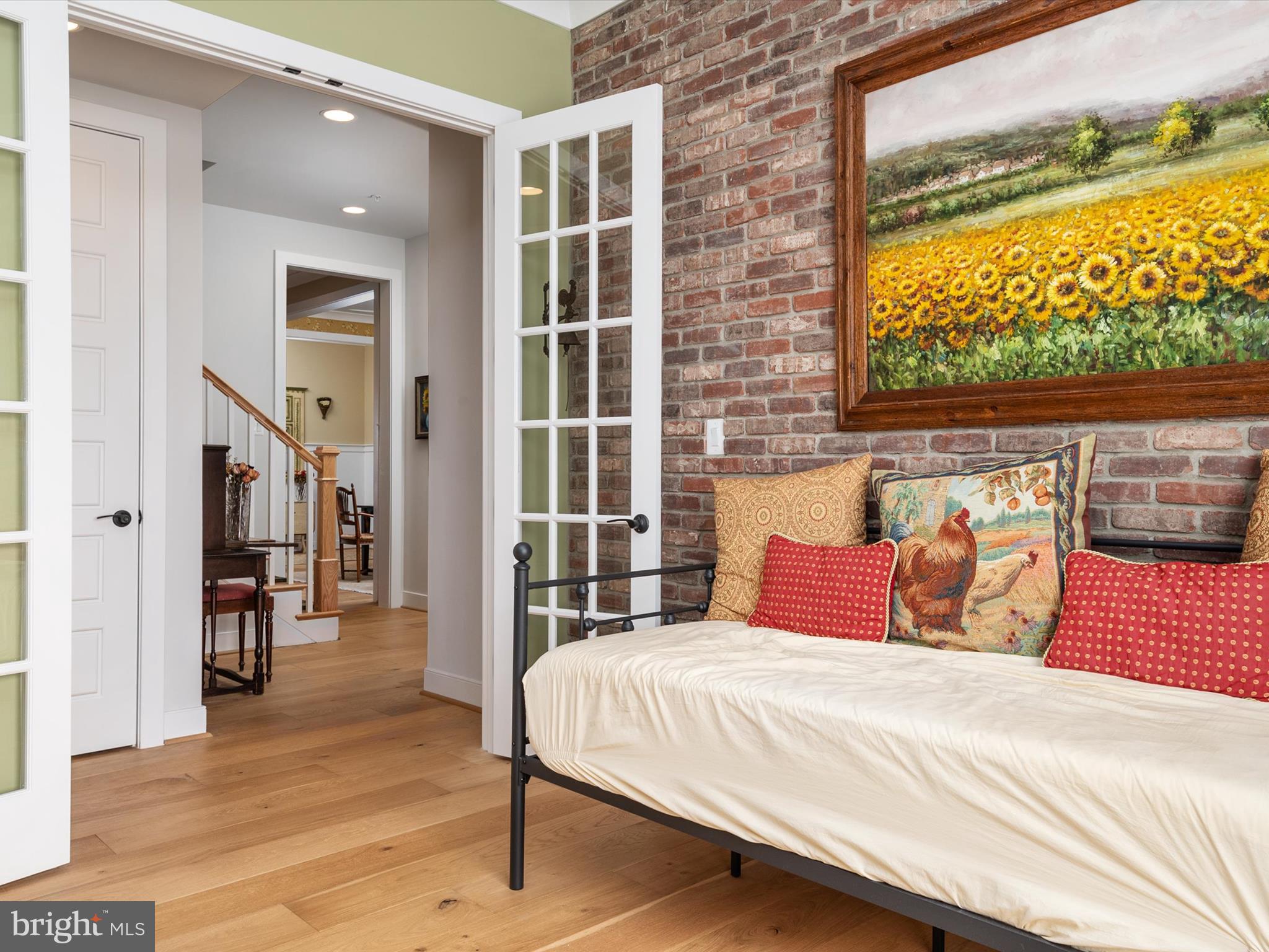 4017 CURLED DOCK LANE