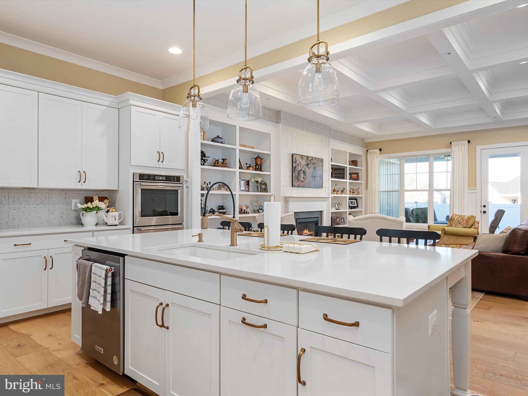 4017 CURLED DOCK LANE