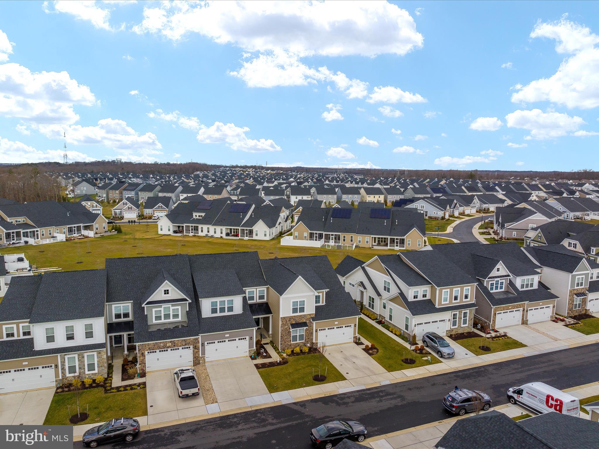 4017 CURLED DOCK LANE