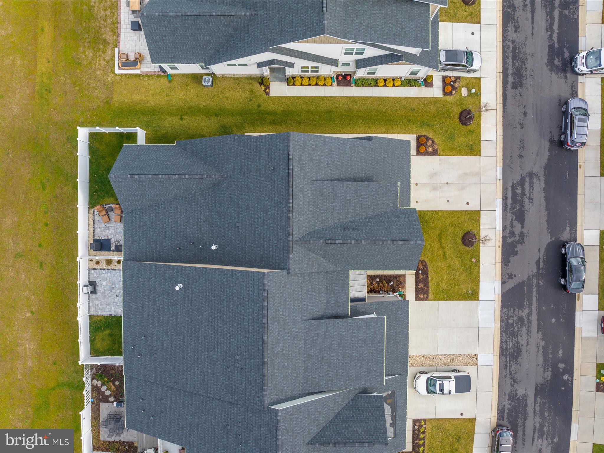 4017 CURLED DOCK LANE