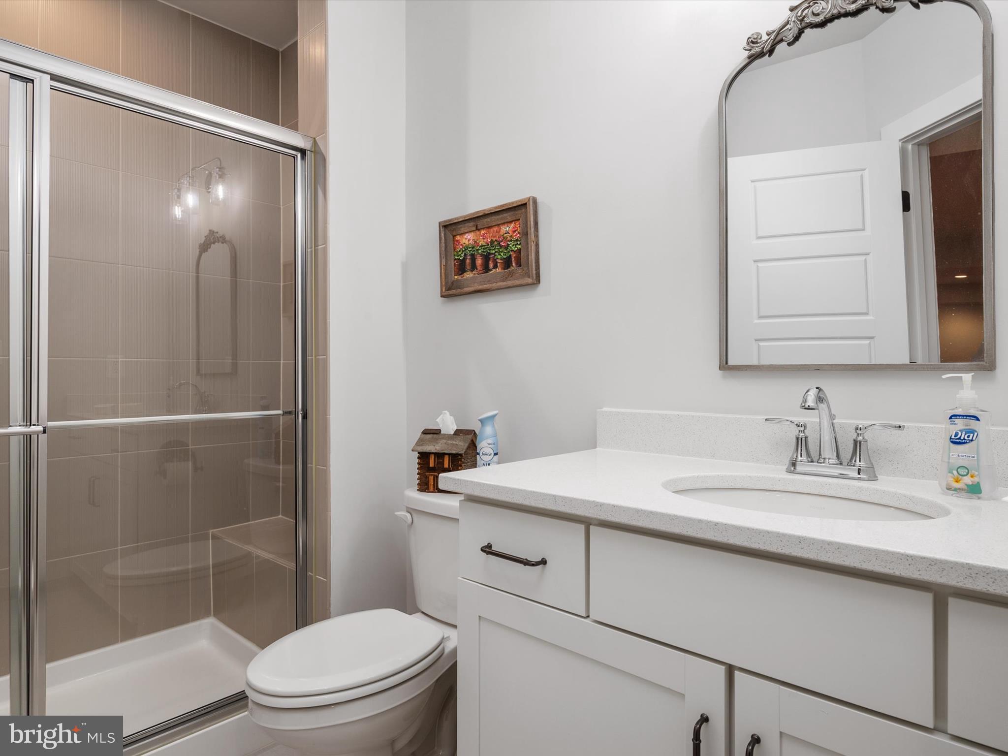 4017 CURLED DOCK LANE