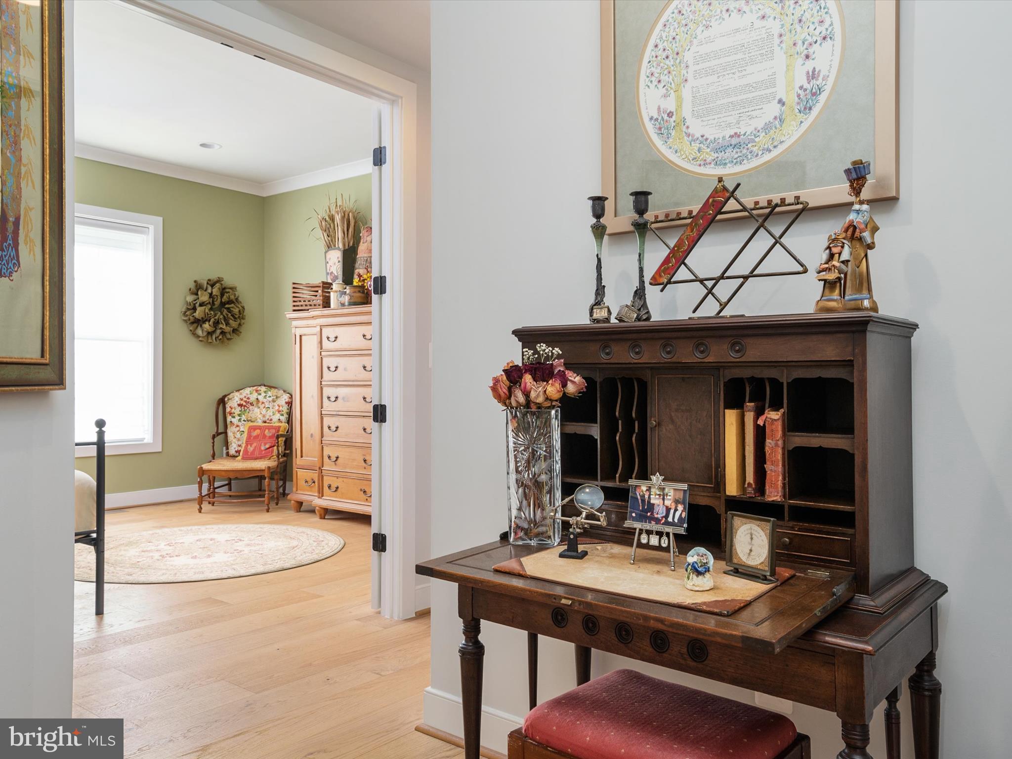 4017 CURLED DOCK LANE