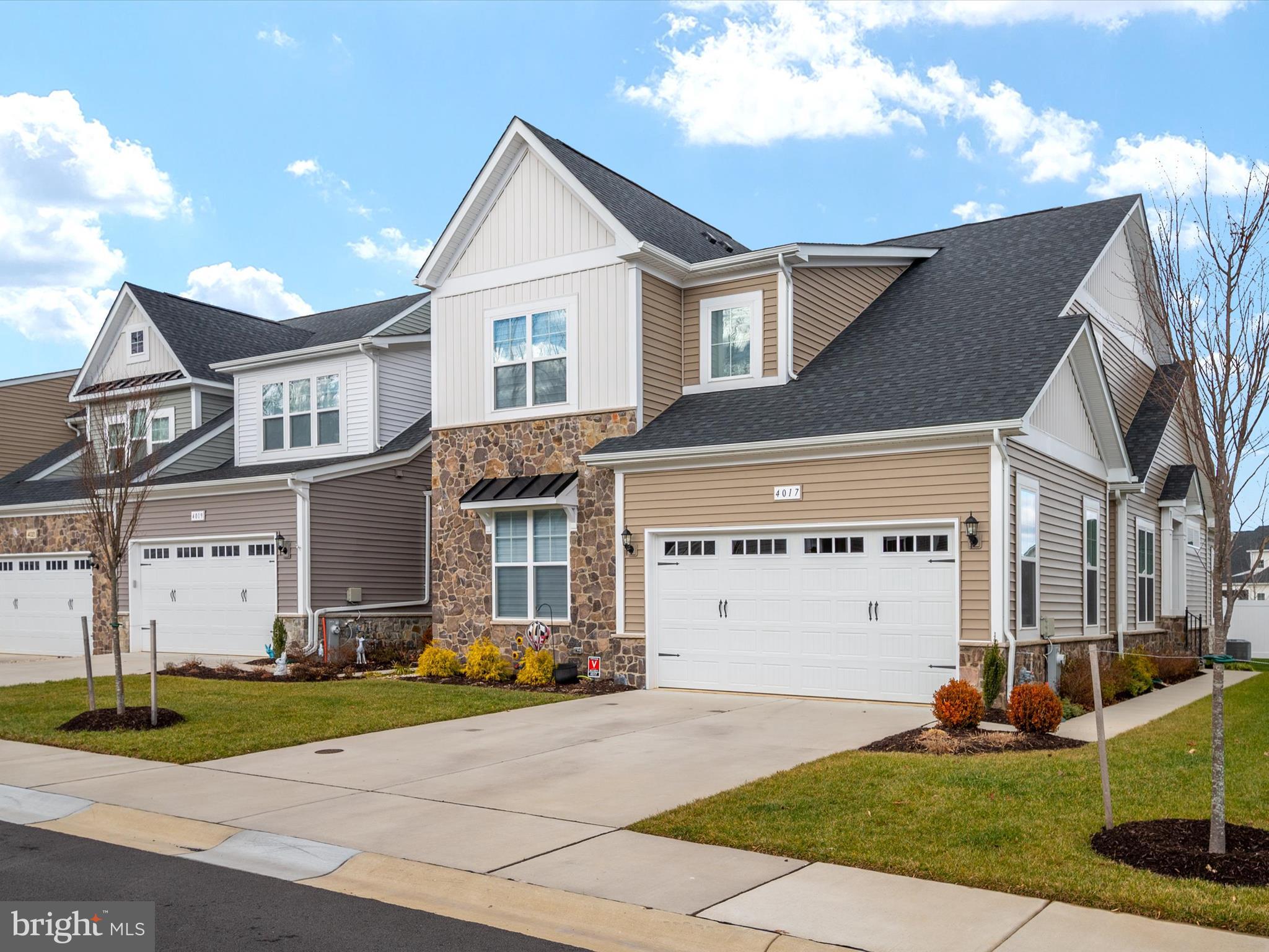 4017 CURLED DOCK LANE