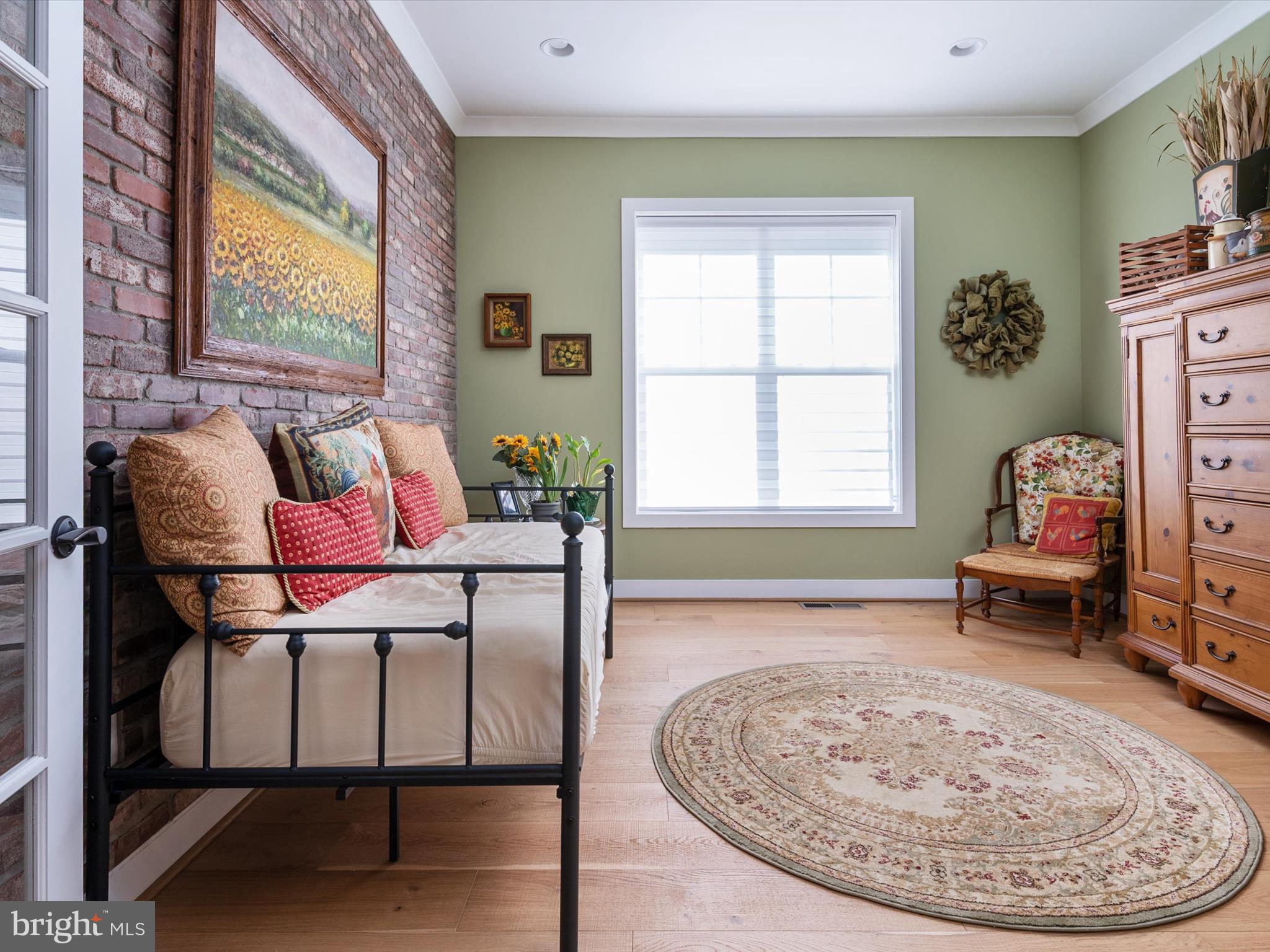 4017 CURLED DOCK LANE