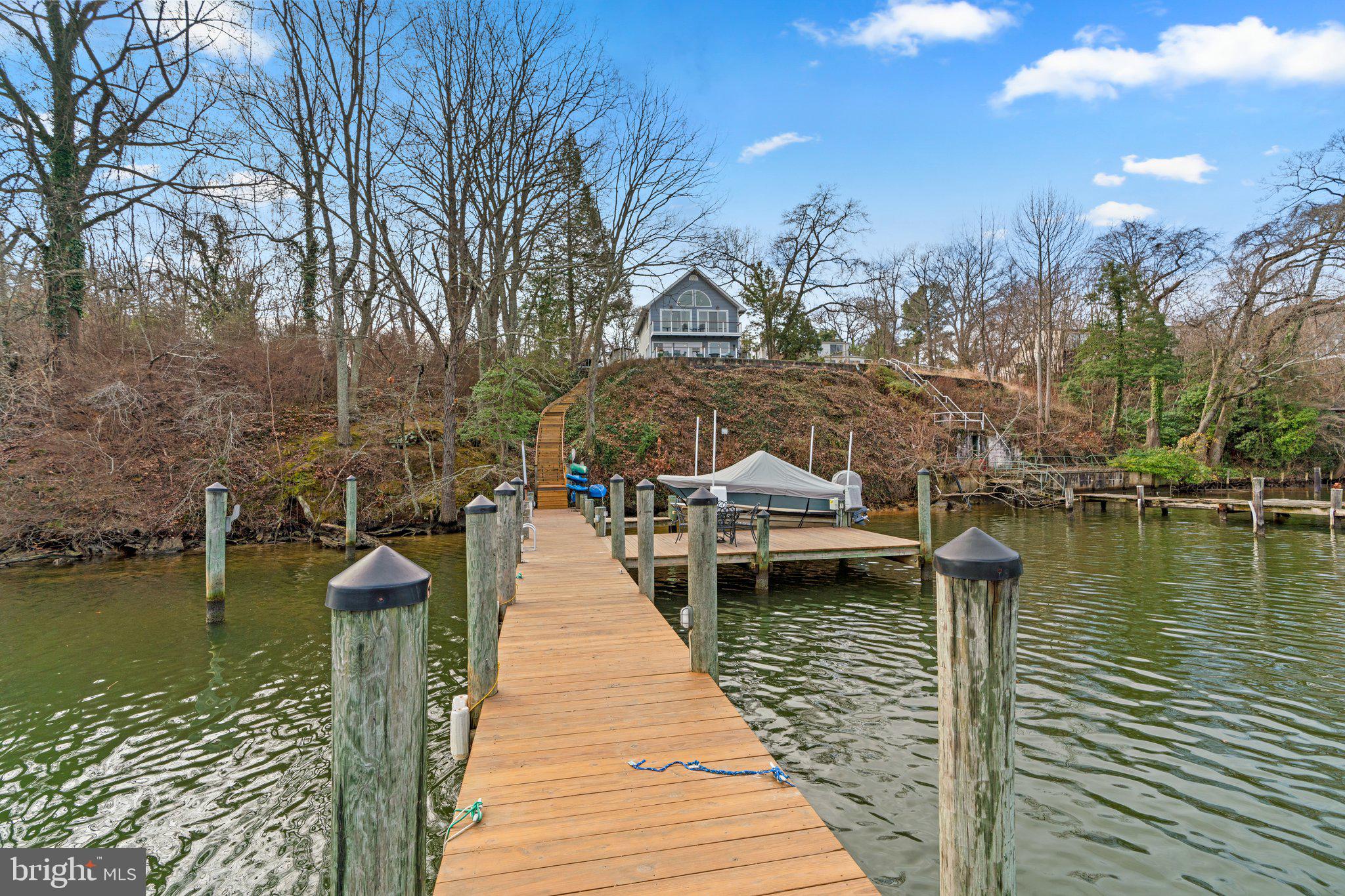 1226 SEVERNVIEW DRIVE