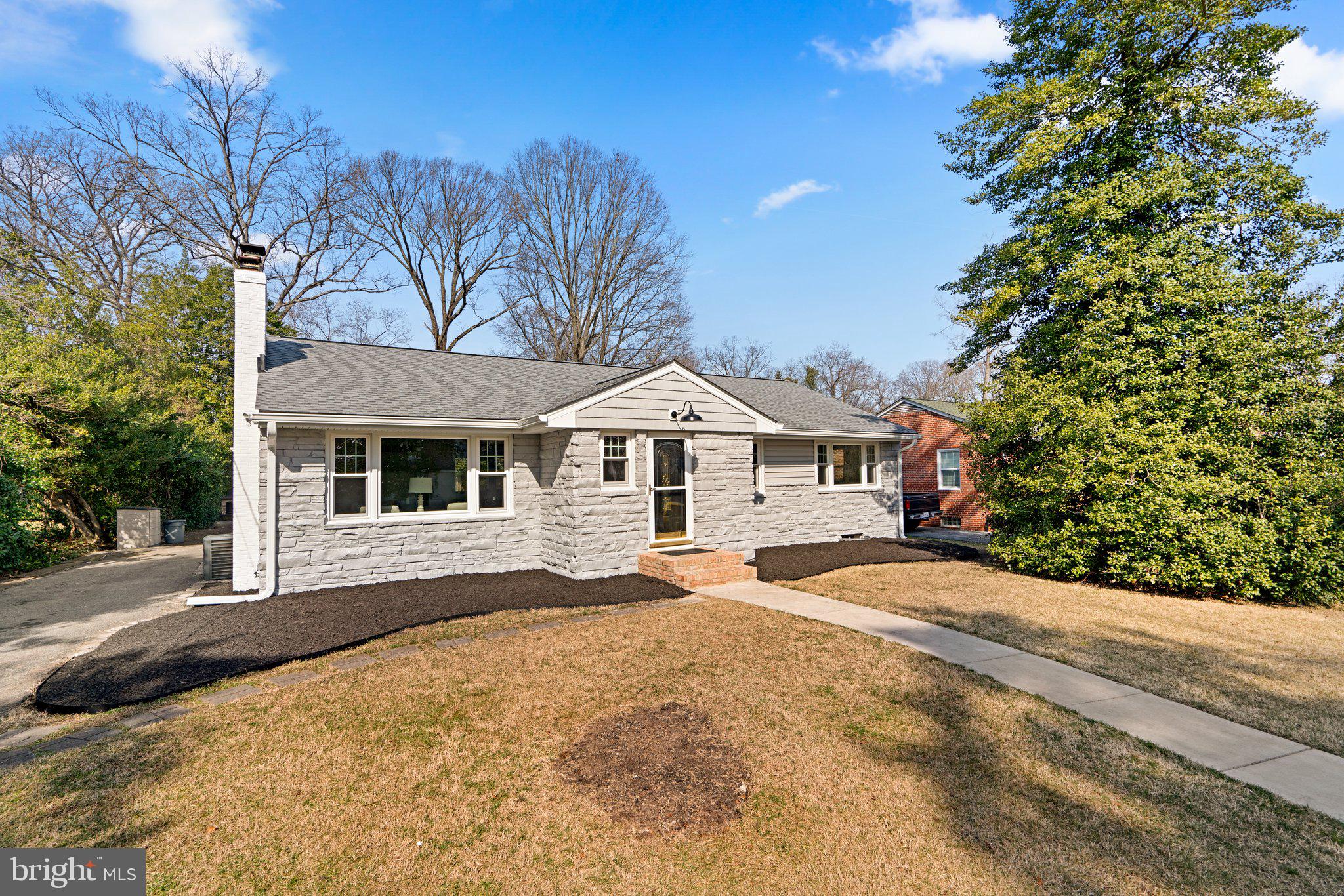 44 HATTON DRIVE