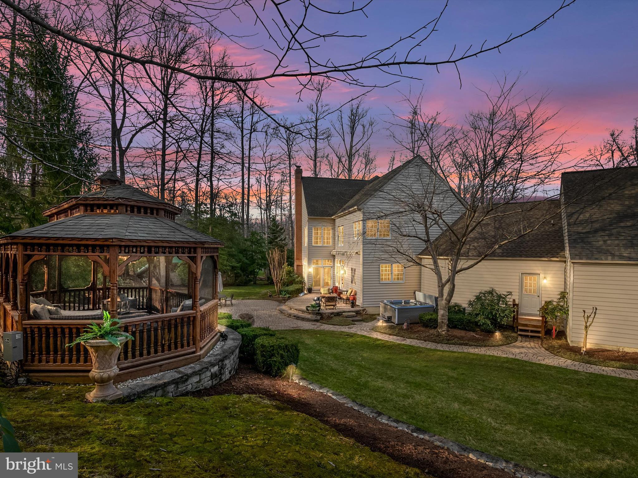 3106 FERN HILL COURT