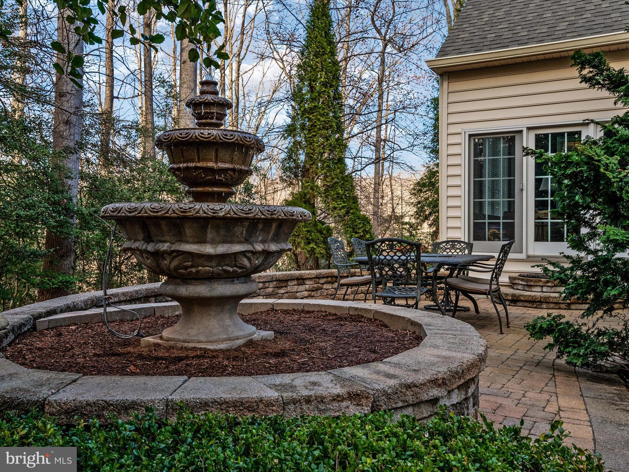 3106 FERN HILL COURT