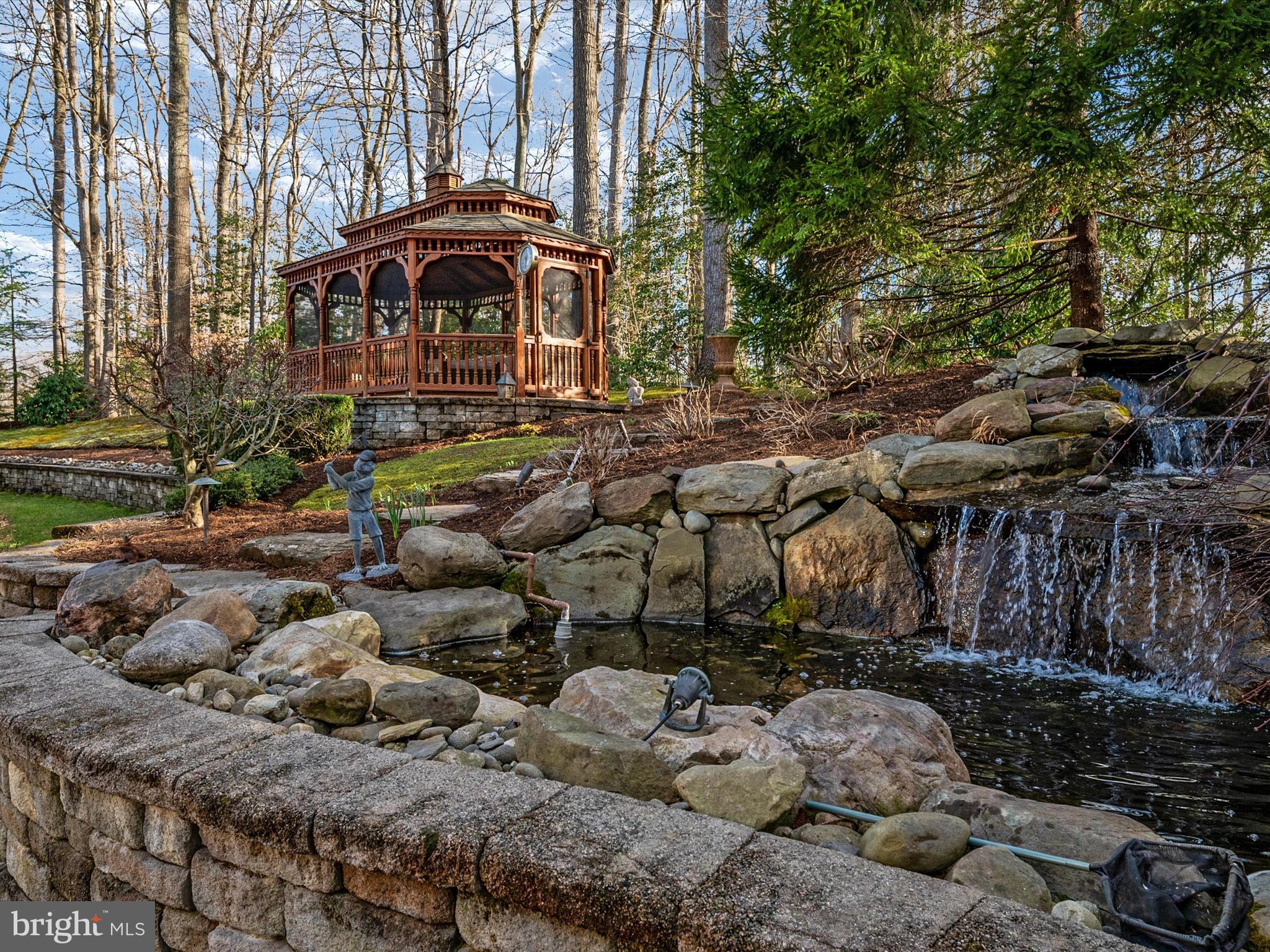 3106 FERN HILL COURT