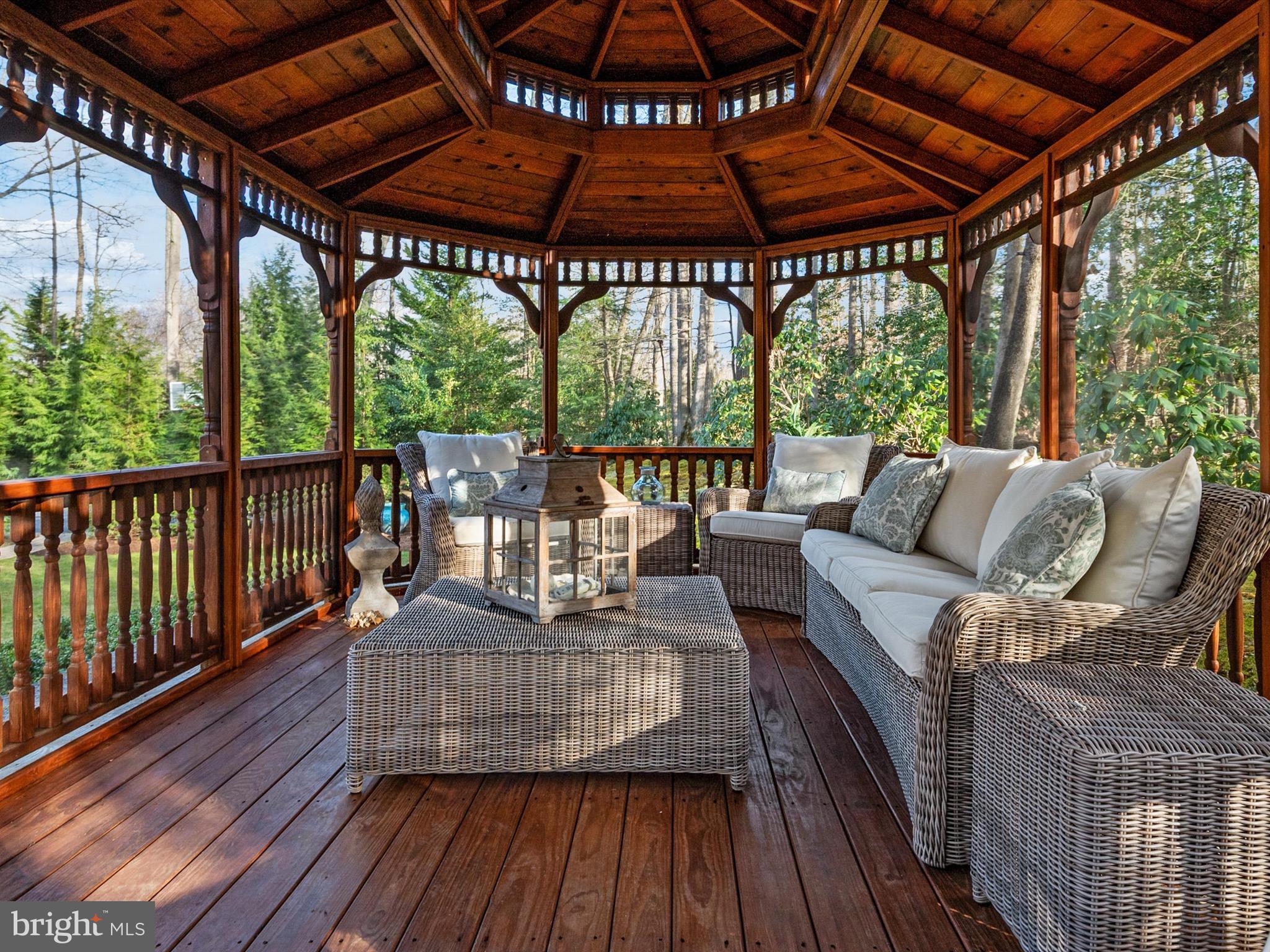 3106 FERN HILL COURT