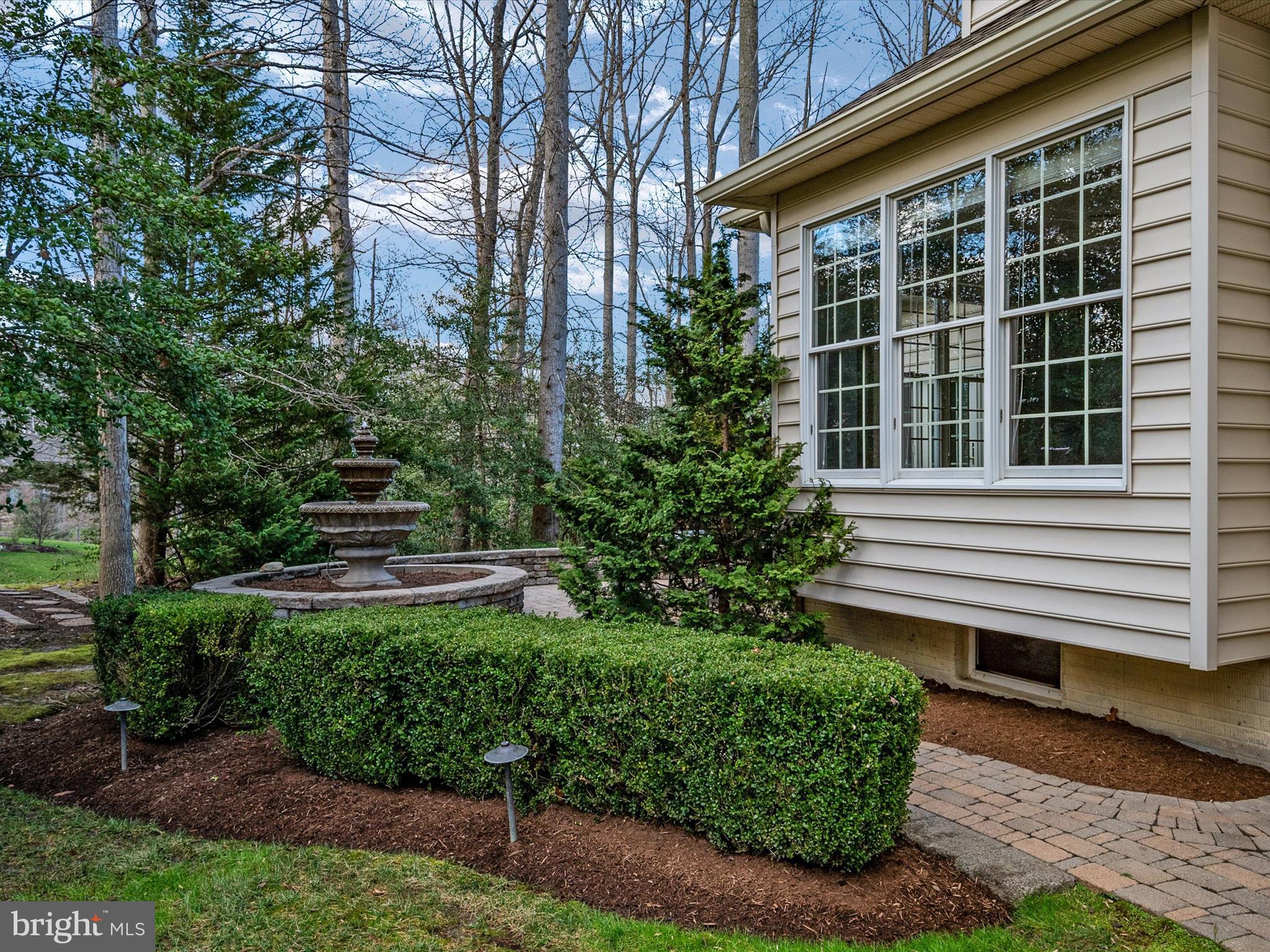 3106 FERN HILL COURT