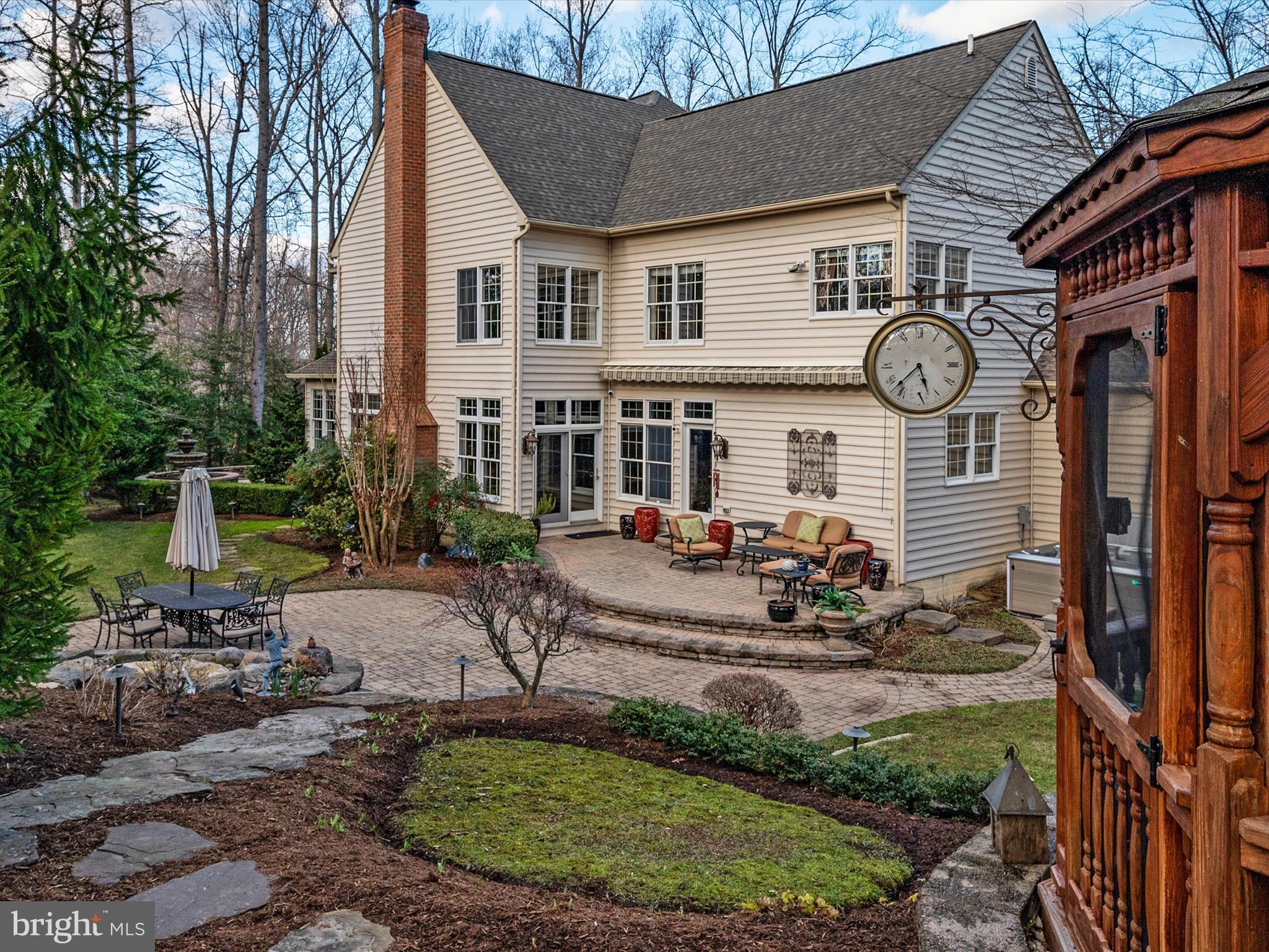 3106 FERN HILL COURT