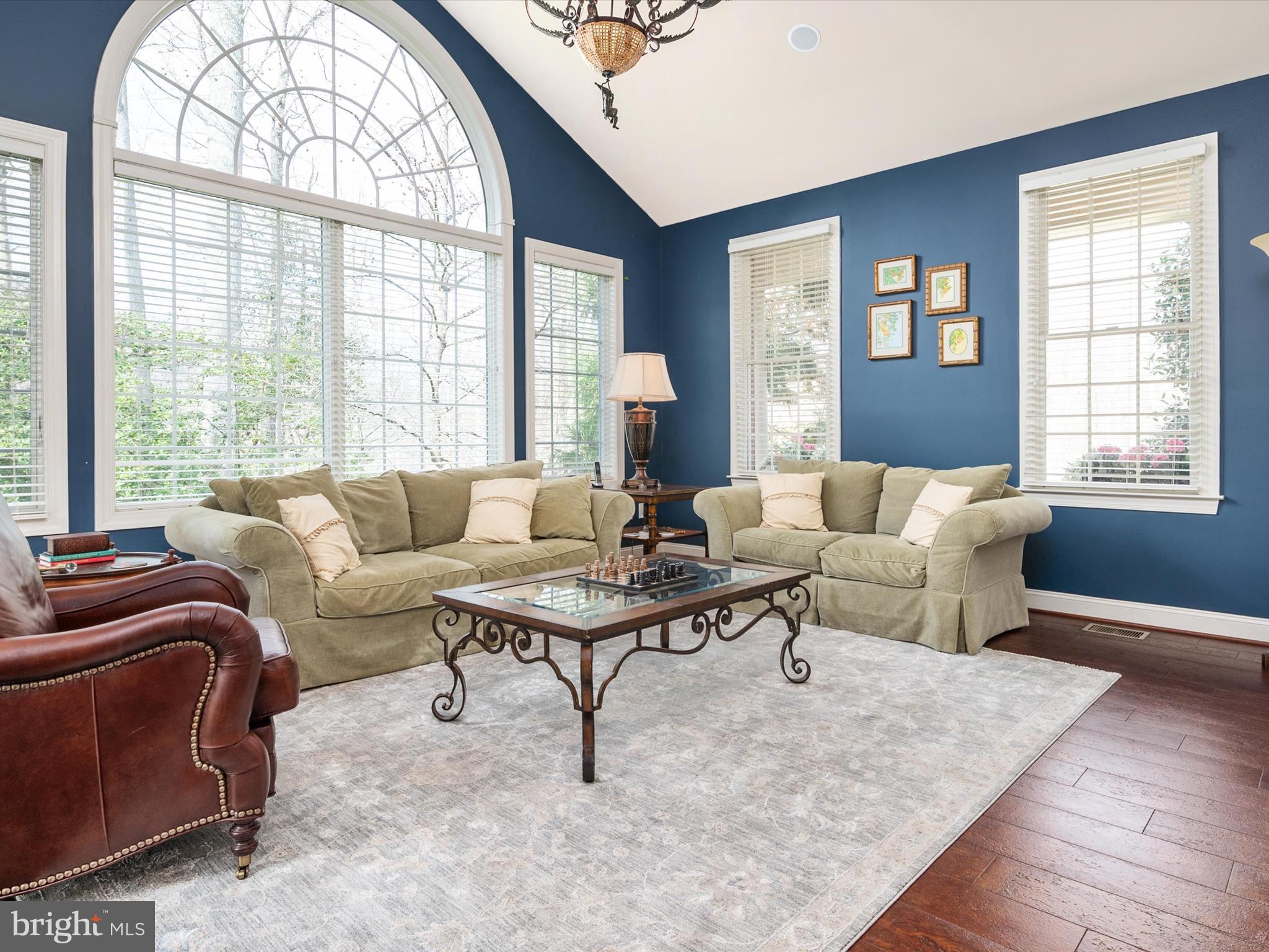 3106 FERN HILL COURT