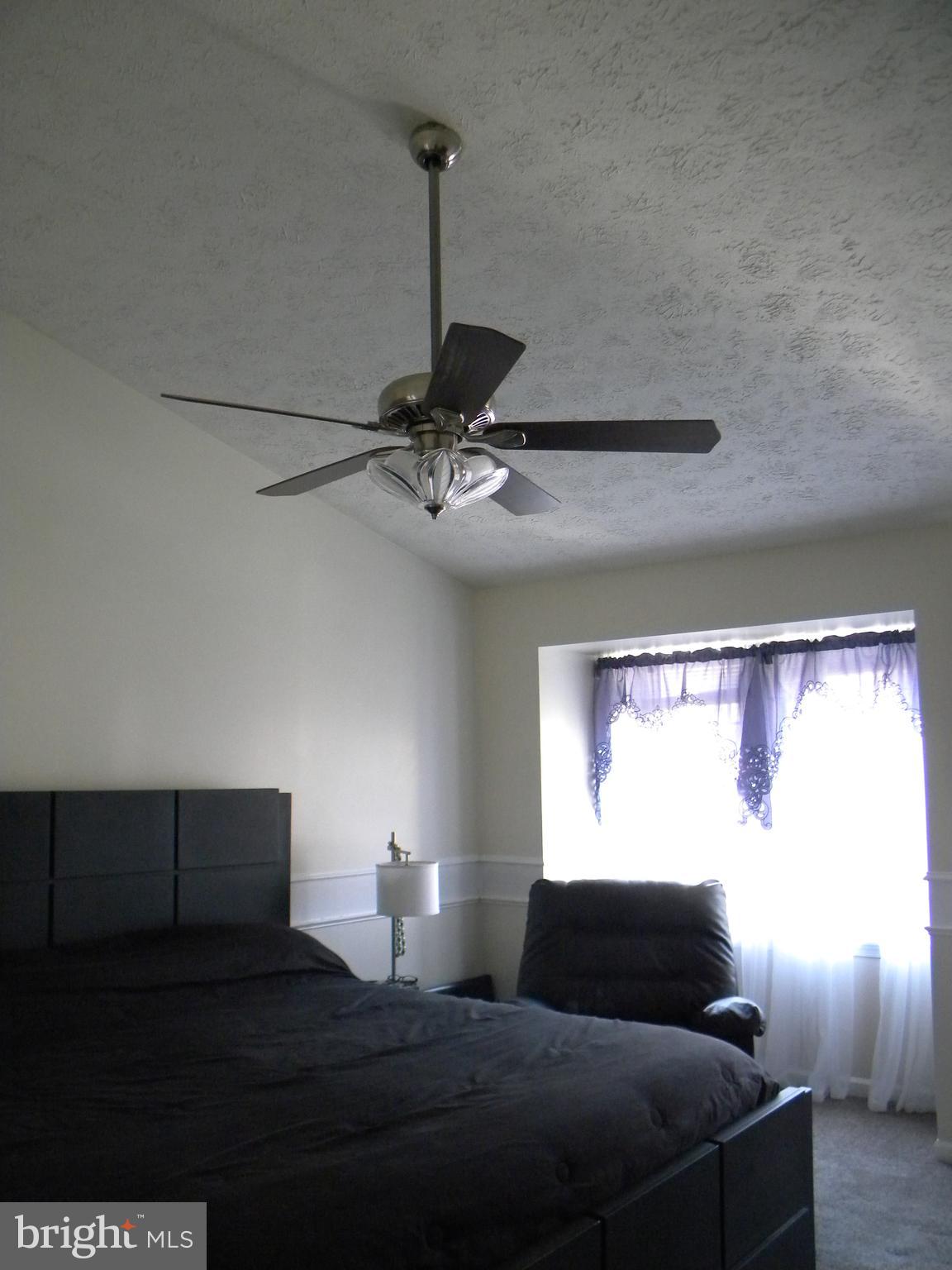 431 TWIN OAKS ROAD